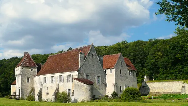 Château-Monastère de la Corroirie