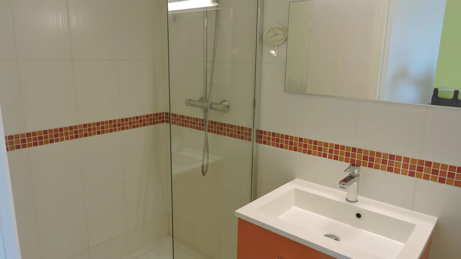 Salle de bain attenante