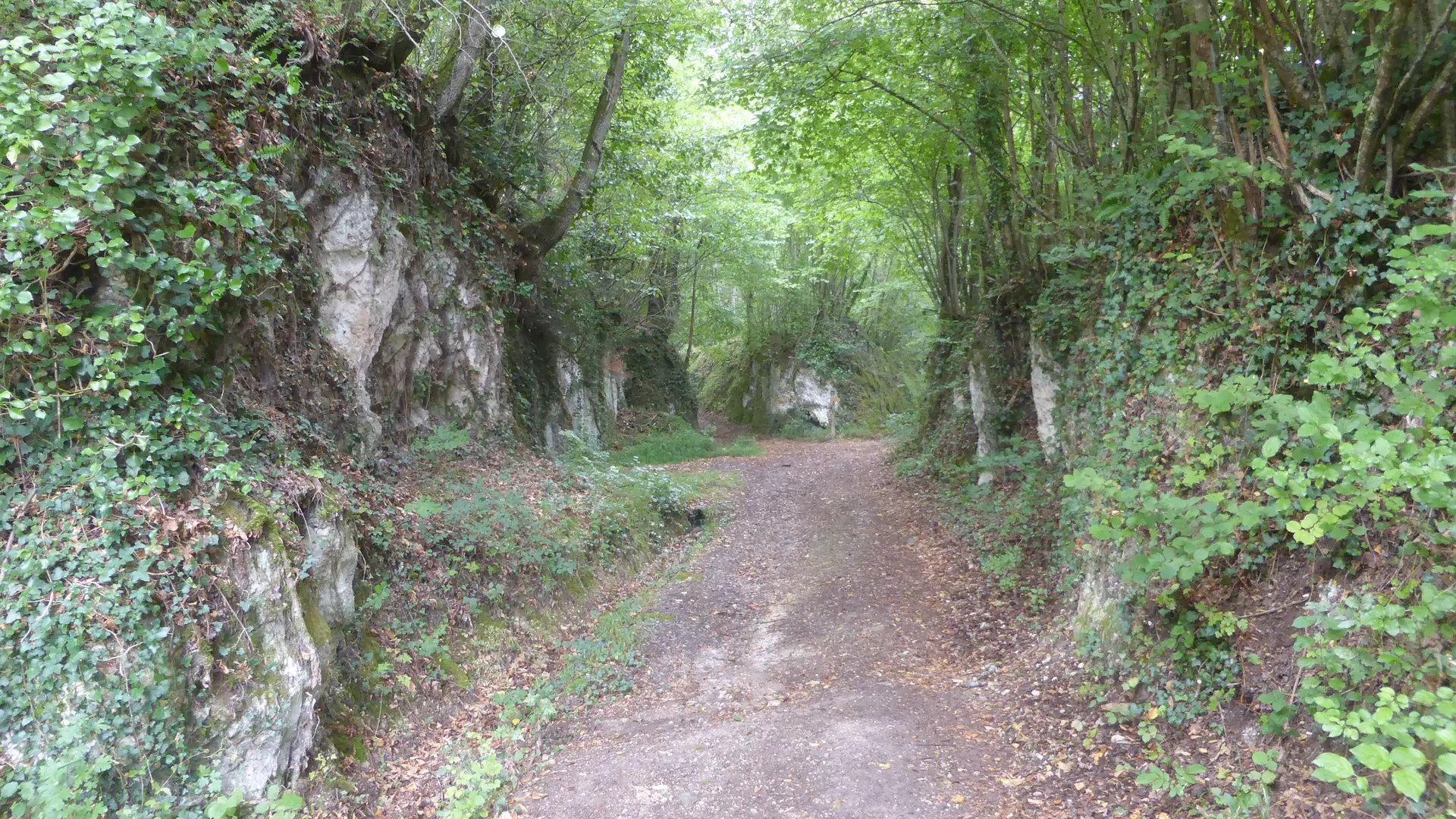 Entrée du site la grosse pierre