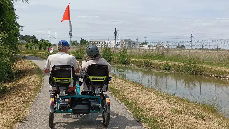 Balade accessible en amoureux le long du Cher avec vélo tandem Fun2Go