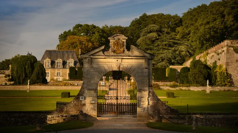 Jardins-Potager-et-Portail-Leonard-de-Serres--paysage