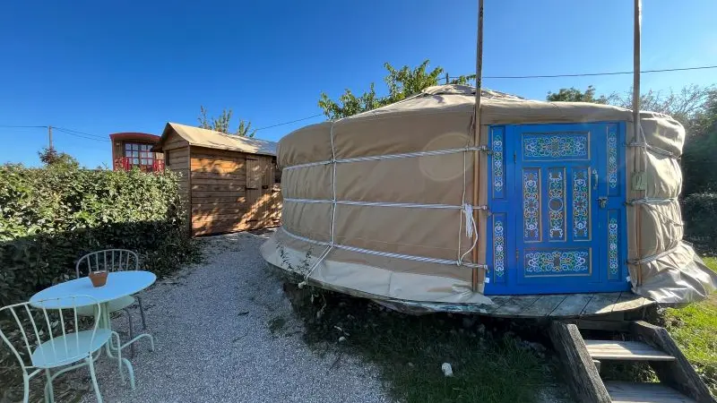 La Buissonnière Lodges +(33)