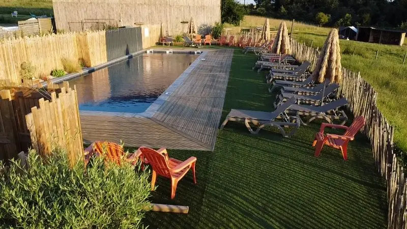 La Buissonnière Lodges (2)