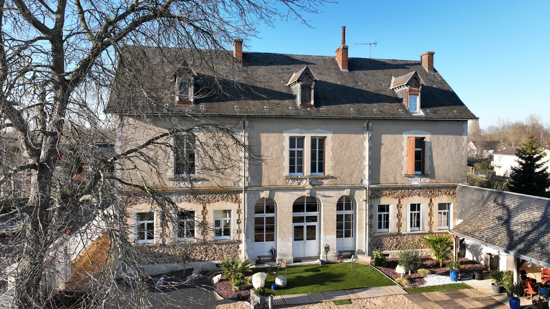 LeKAMPUS-phXWATEL165