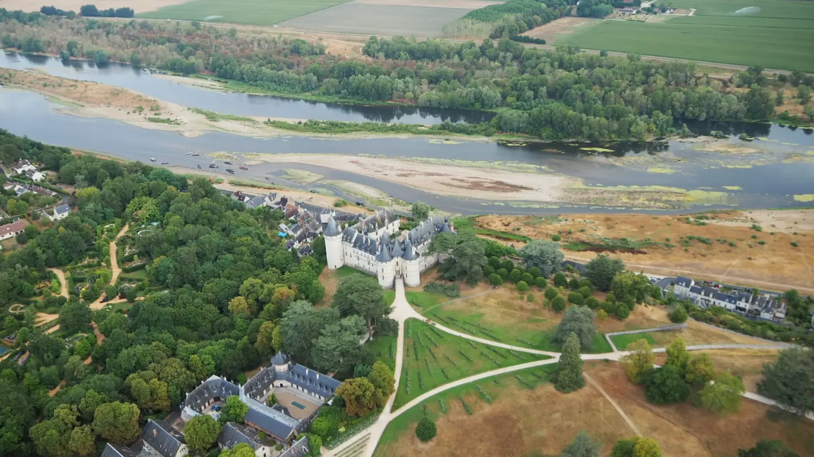 Domaine de Chaumont sur Loire et son Festival International des Jardins à 10 mn