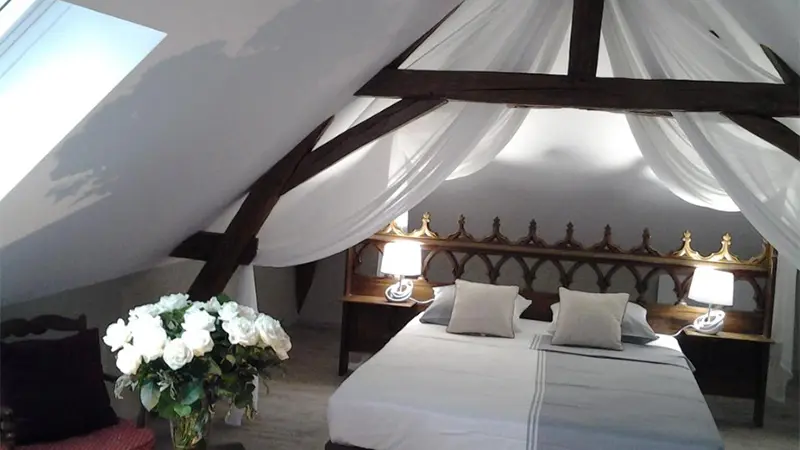 Manoir-des-roches-chambre-romantique