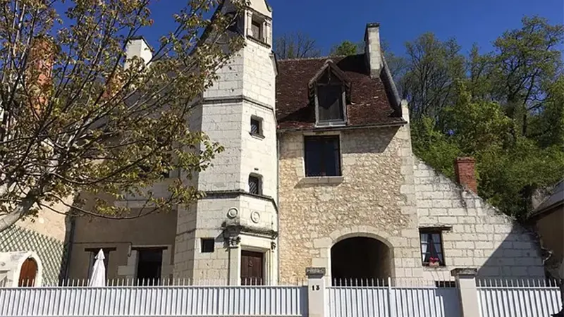 Manoir-des-roches-exterieur