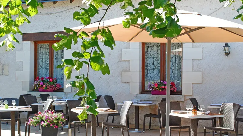 Restaurant-Les-Closeaux-Terrasse