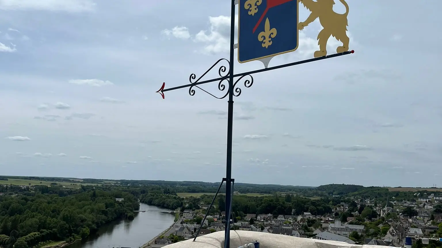 Vue-du-haut-du-Donjon