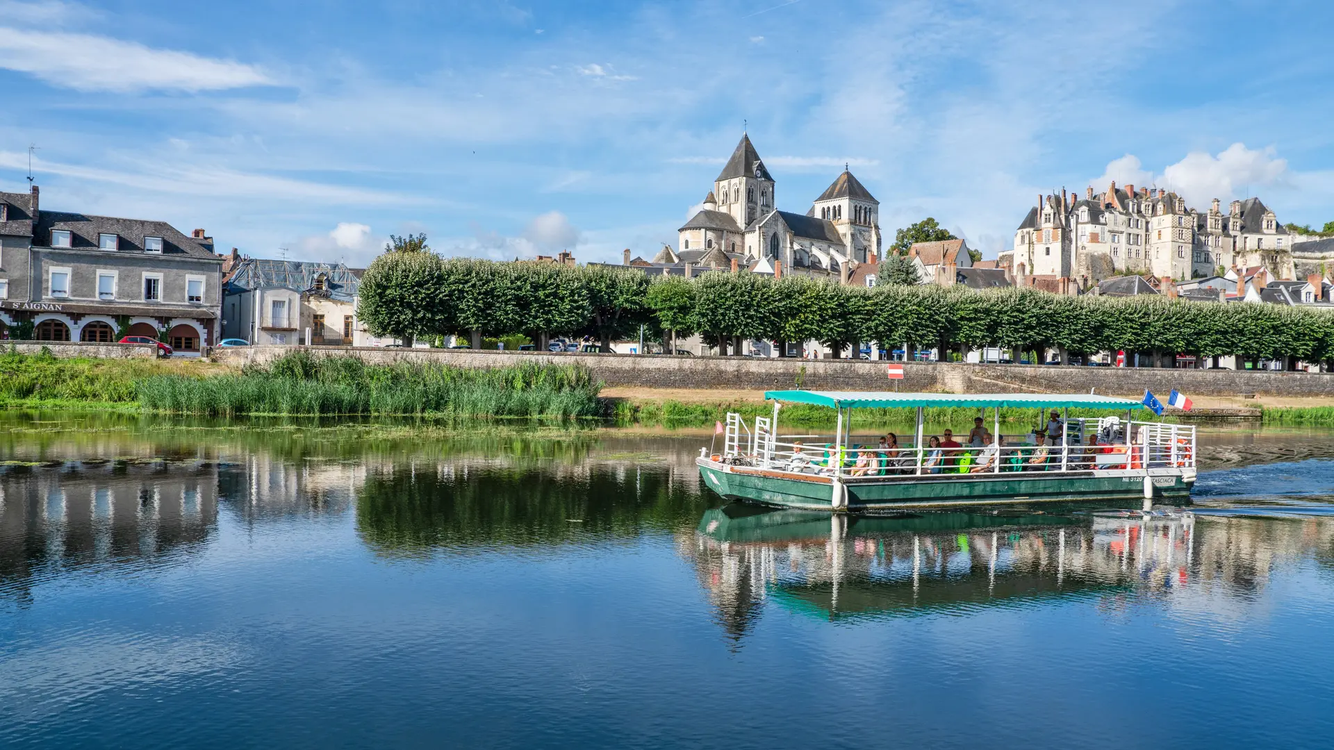 Tasciaca-bateau-sur-le-cher3