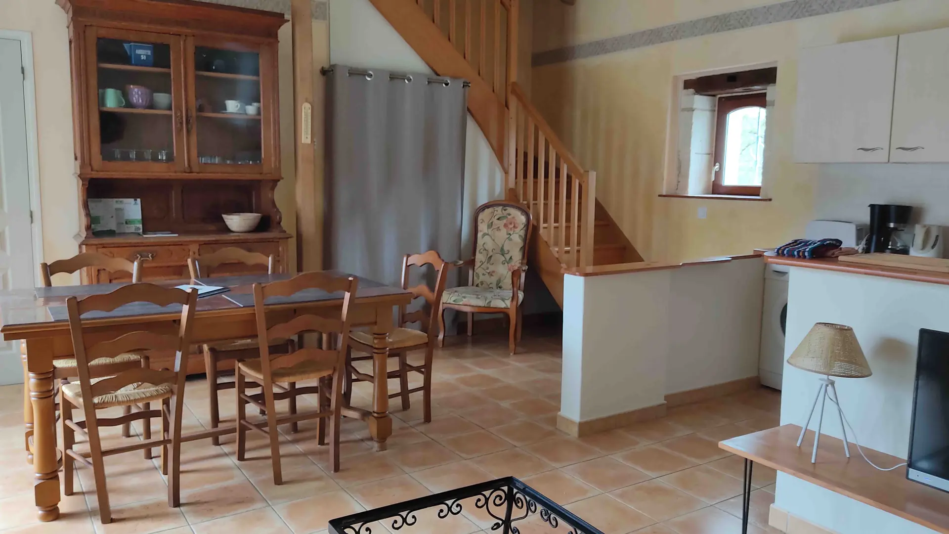 Gîte Mastroquet - pièce à vivre RDC