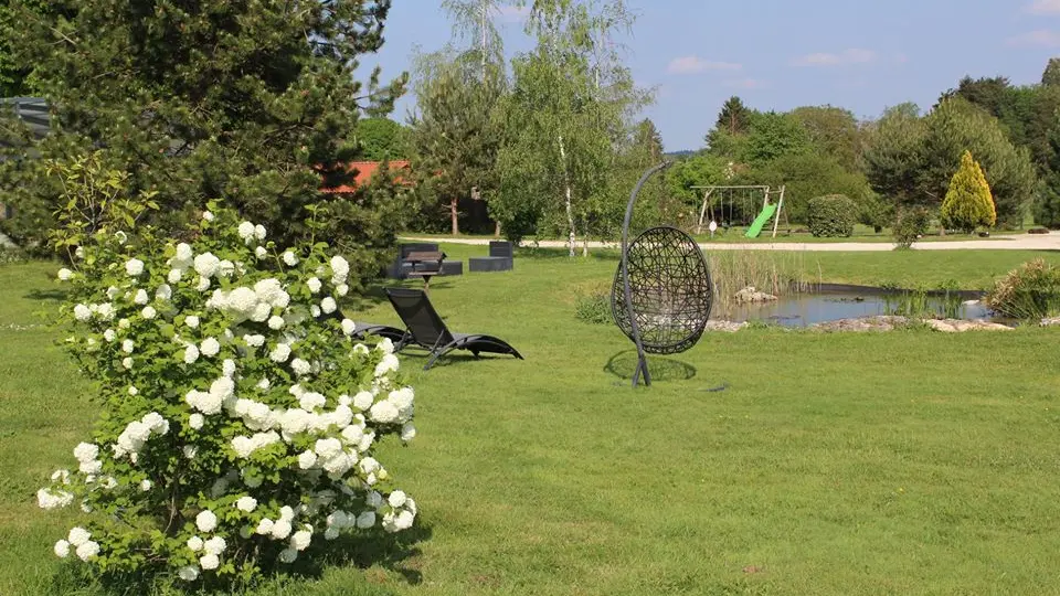 ferme- de-couffy jardin de la propriété