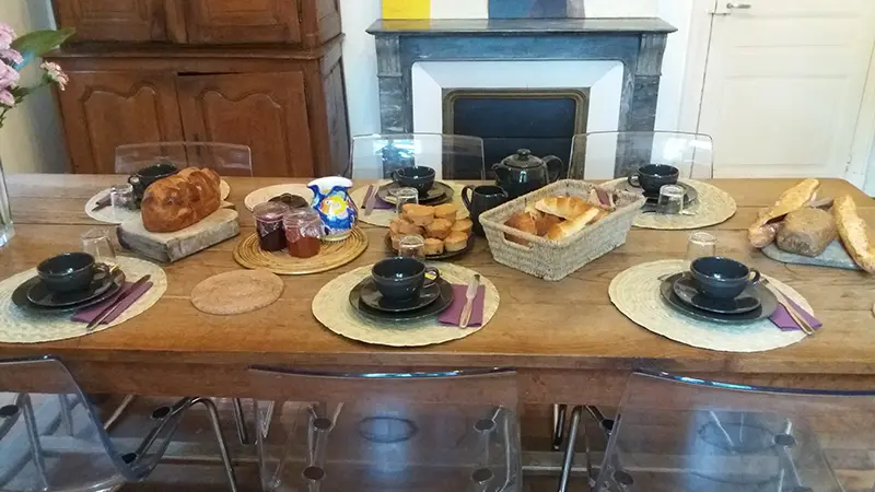Petit-dejeuner-Salle à manger