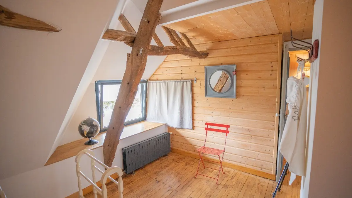 81830 - suite parentale : rangement , penderie