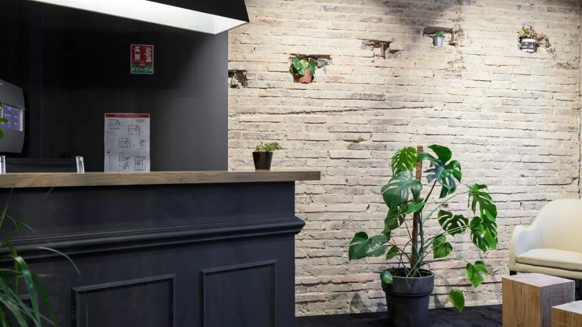 Hotel du Maine Laval 4