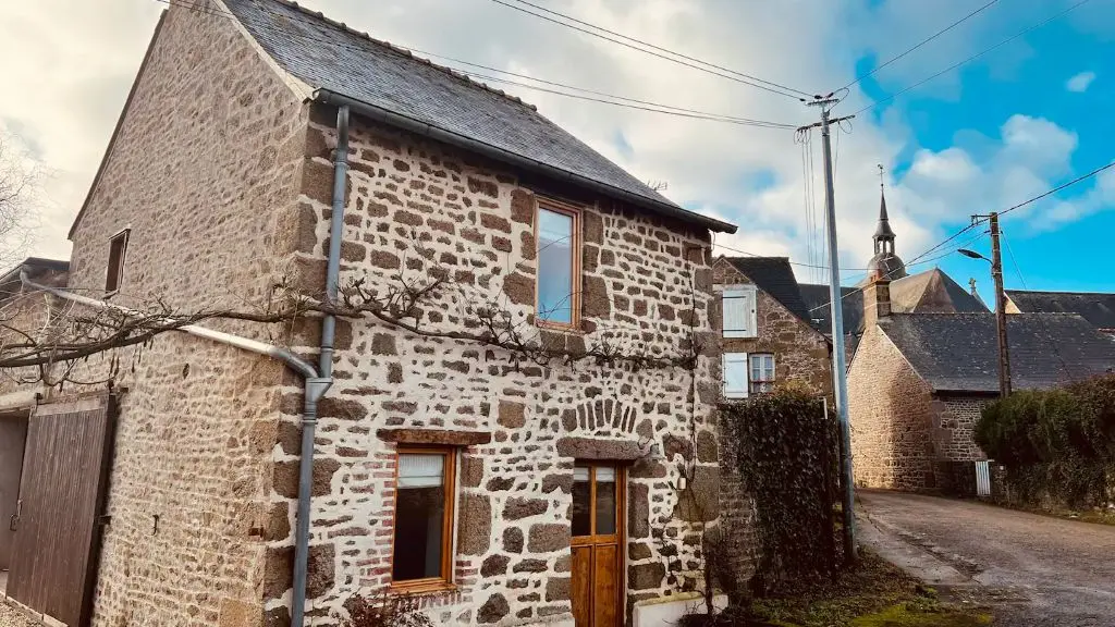 façade maison avec entrée