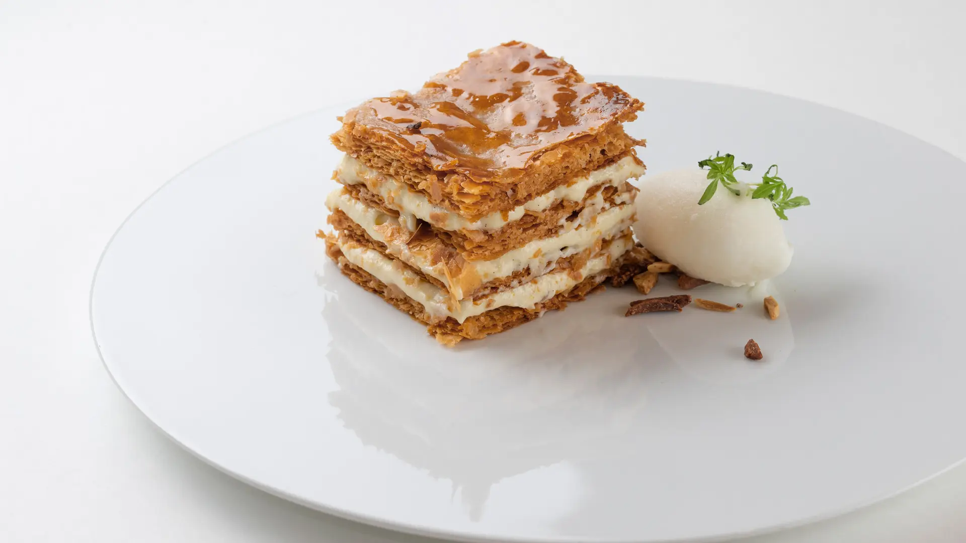 Auberge de la Madeleine Millefeuille vanille