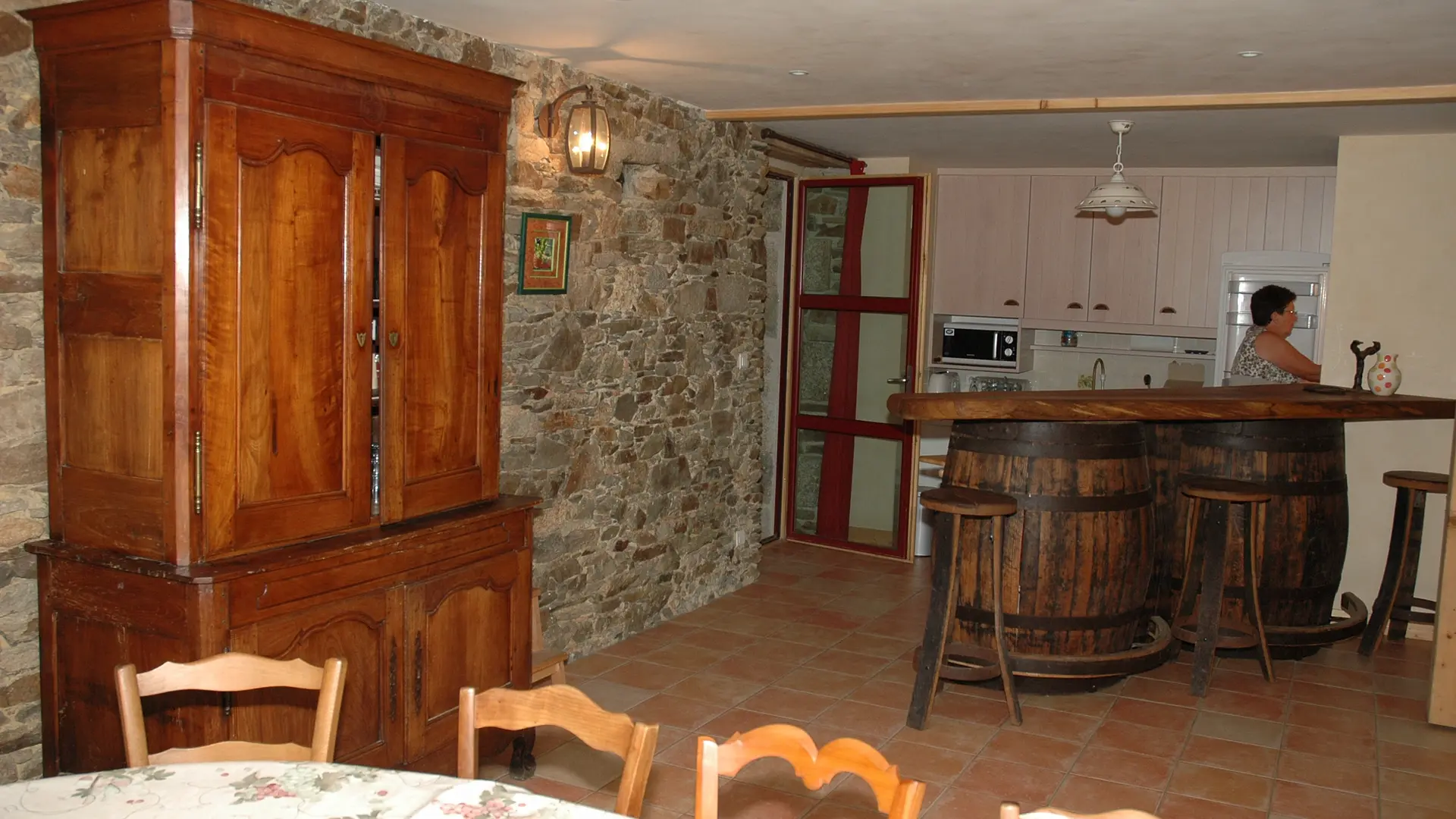 Gîte de séjour - Gîte Le Pressoir - Vers la cuisine