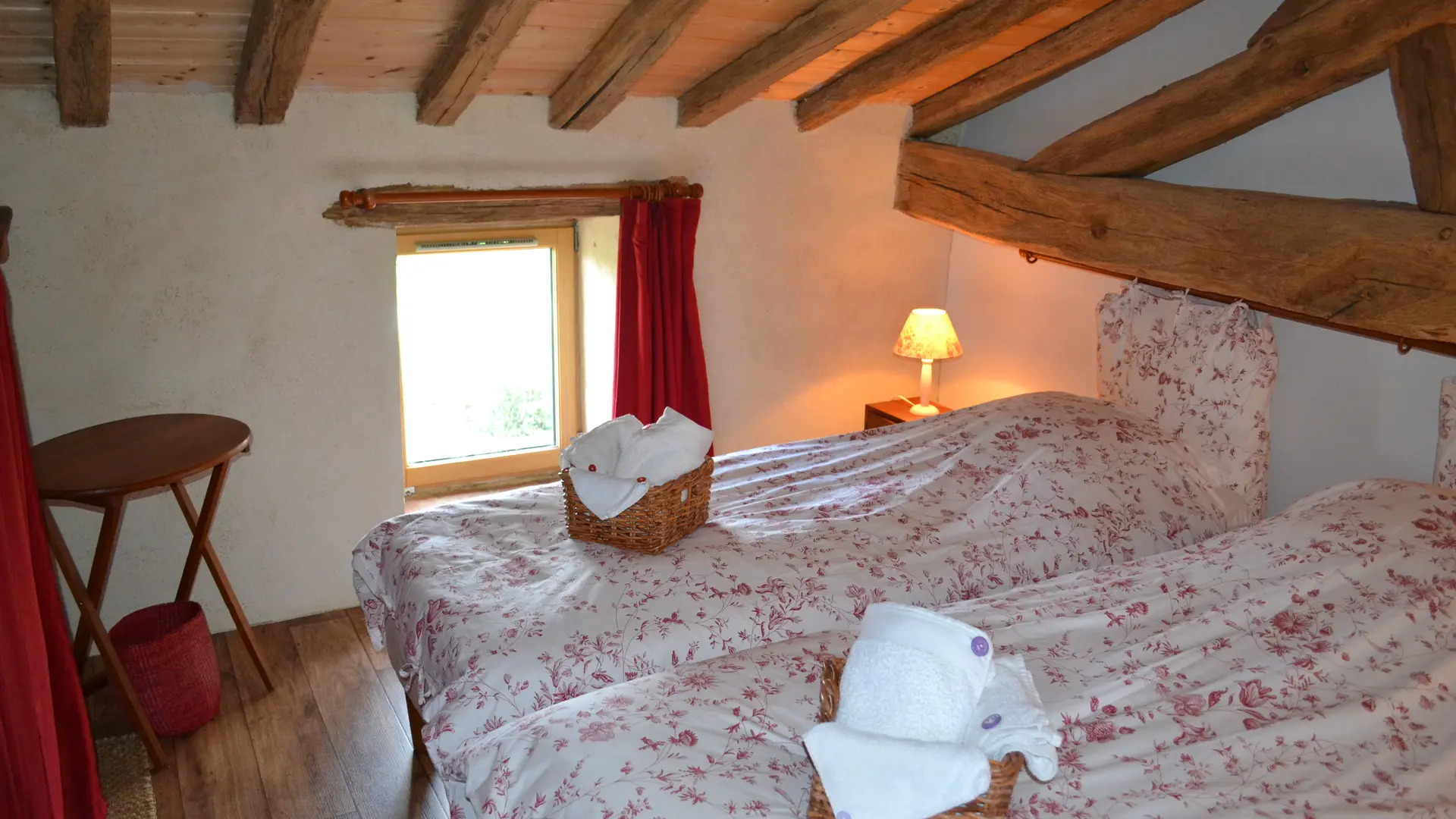 Chambre Tomette, lits double ou simples (2p)