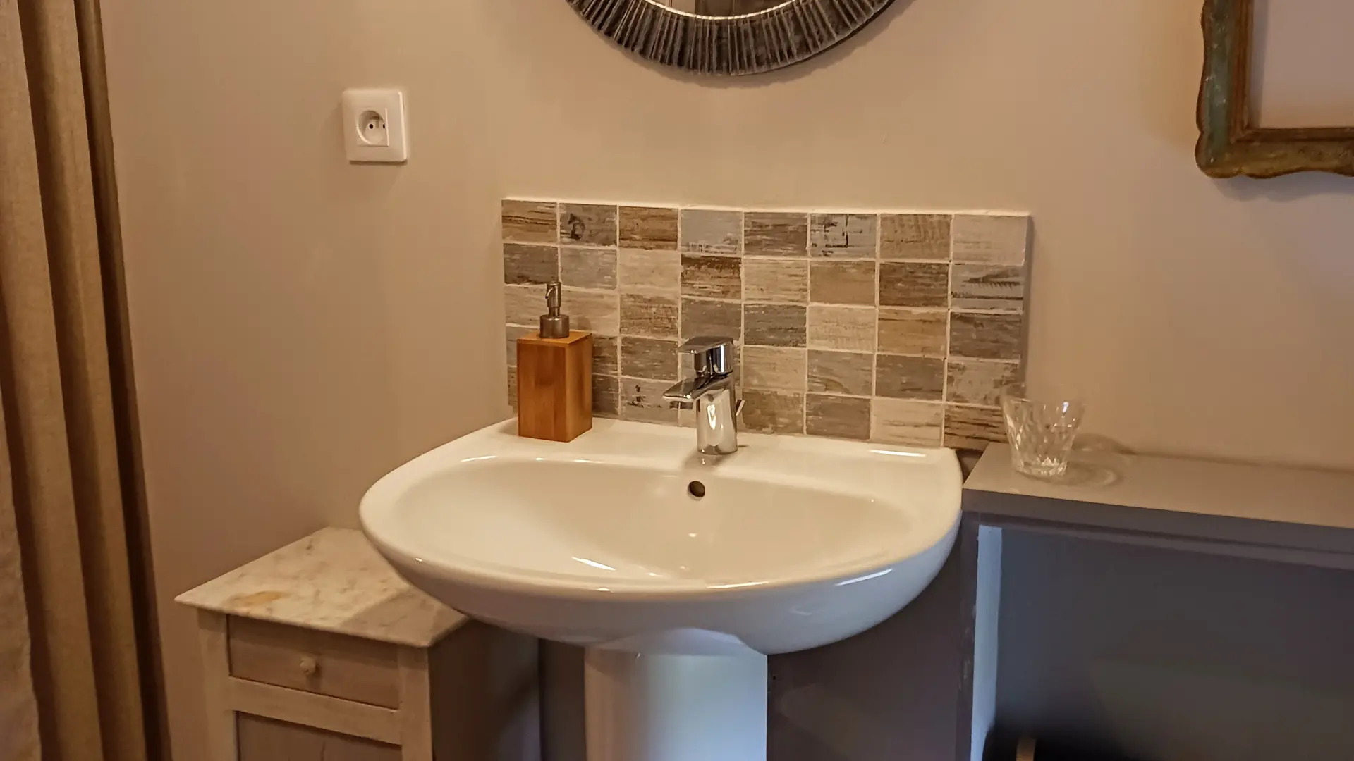 Salle d'eau chambre Gaya Viva