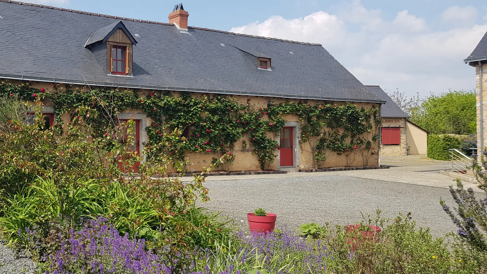 Le Domaine des Hallais loge