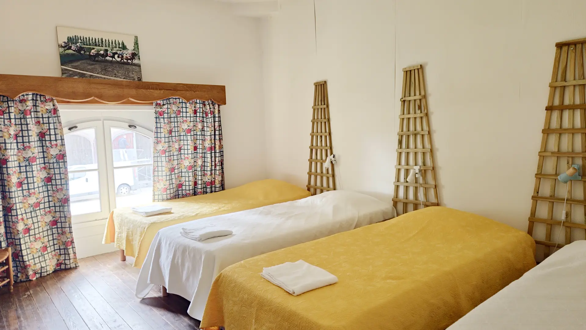 Chambre 4 lits simples