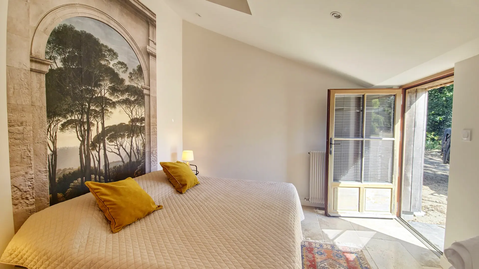 Chambre du RDC accessible de plein pied par l'exterieur