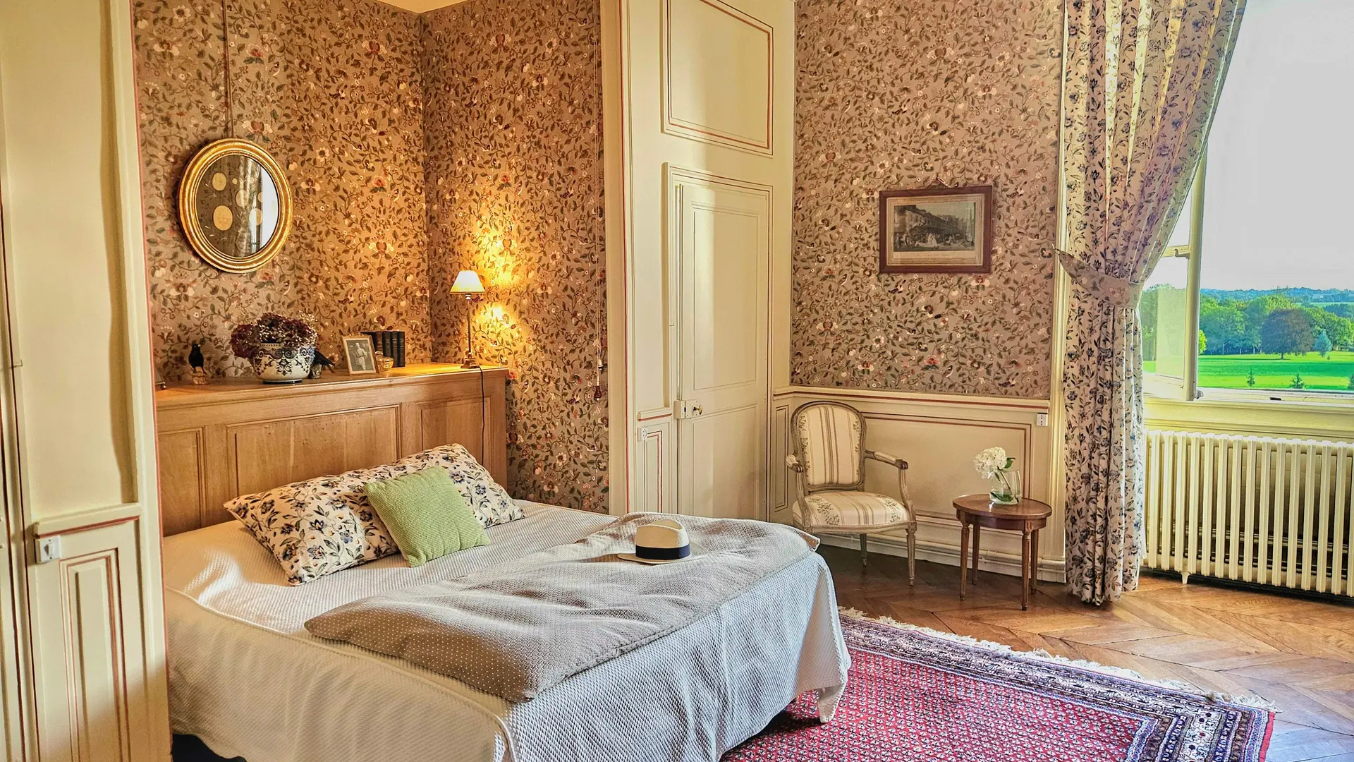 Chambre en alcôve des perruches