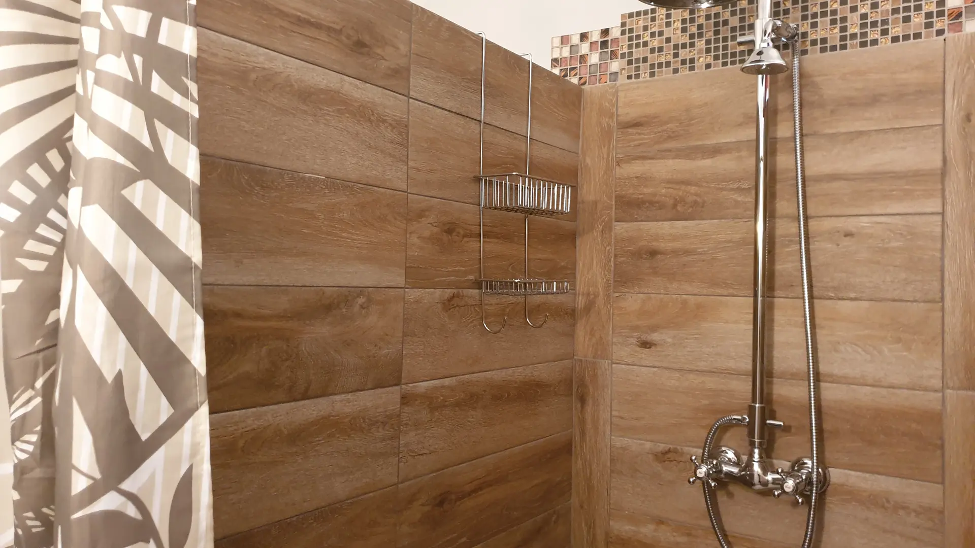 Salle d'eau - Chambre Urgaflore