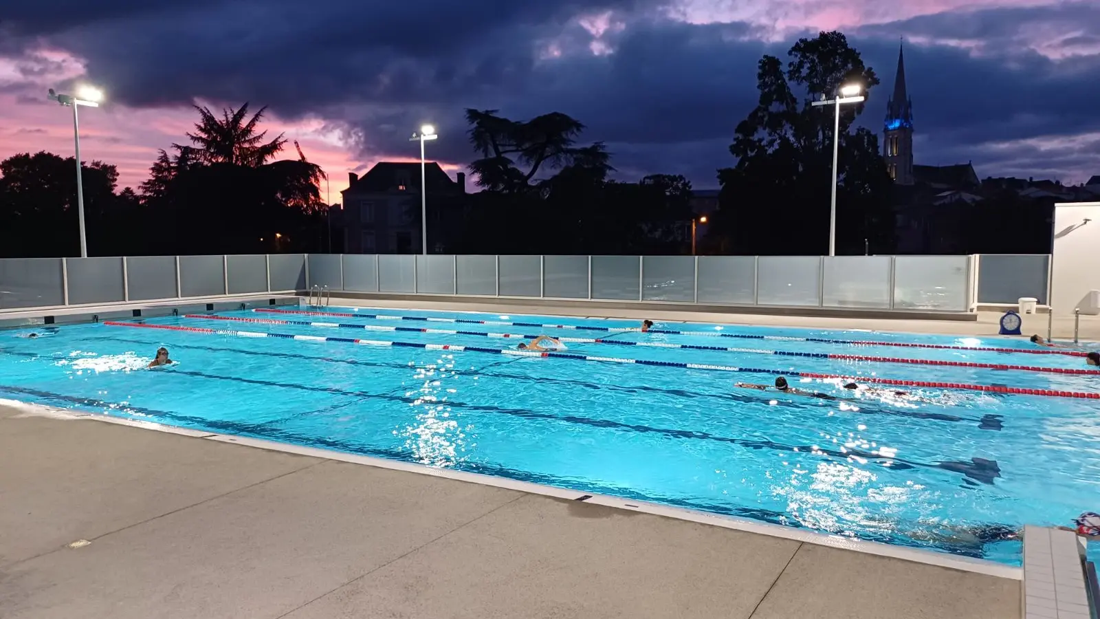 Bassin extérieur 25 mètres