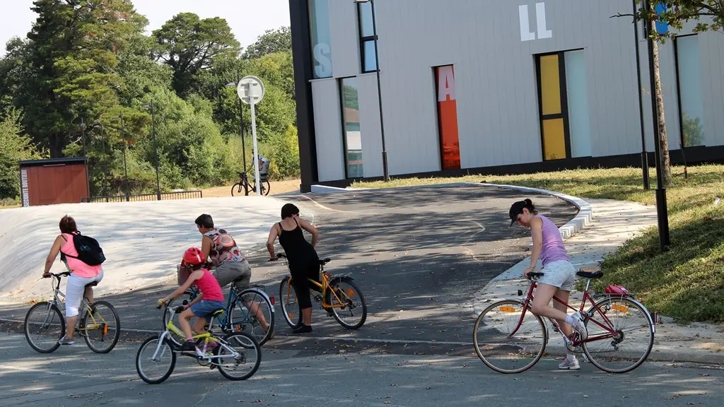 Boucle-vignoble-a-velo-ville-terroirs-mouzillon-44-ITI  (1)