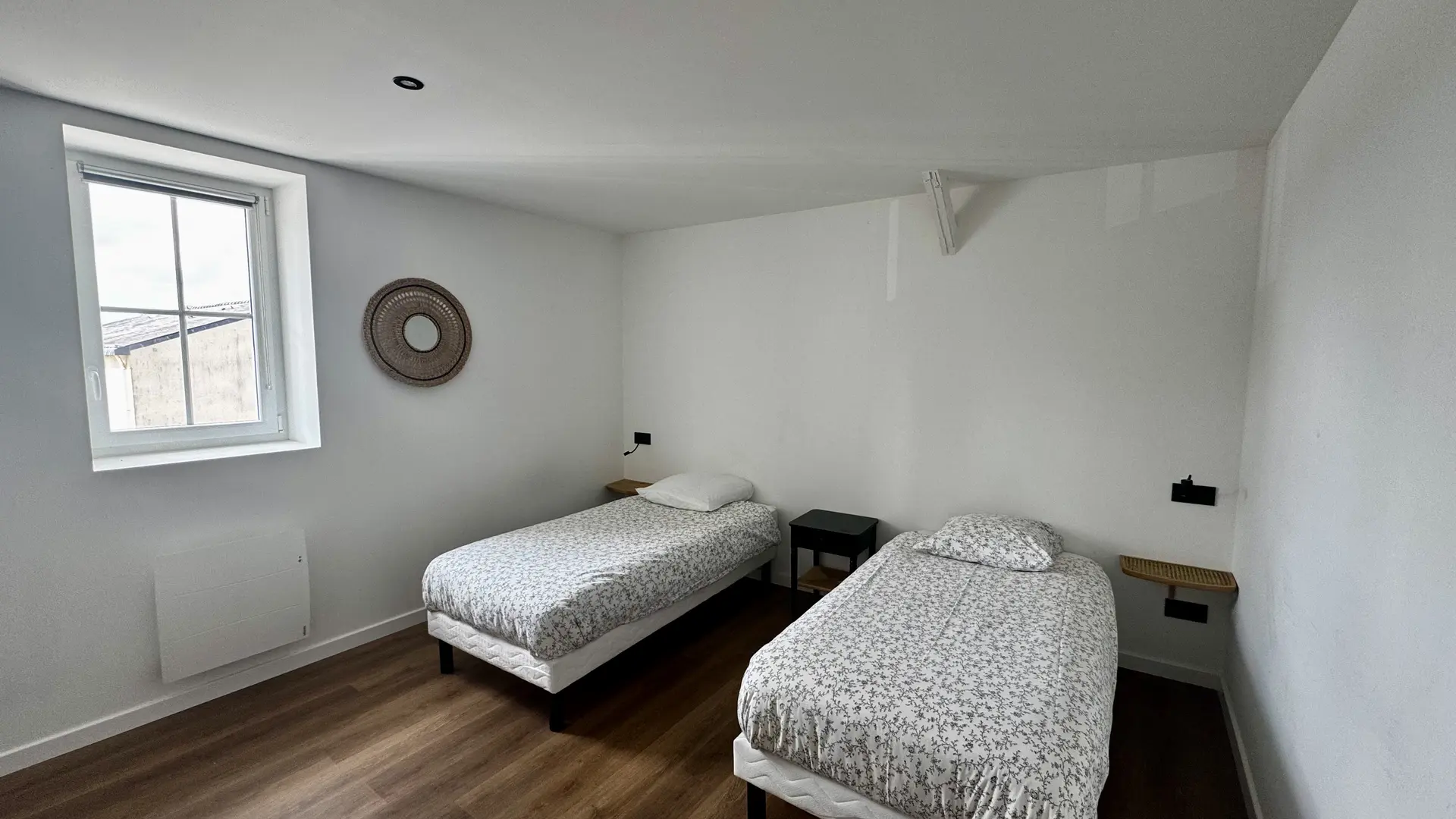 CH_ GAUCHE - ÉTAGE 2 - 2 LITS 2 PERS