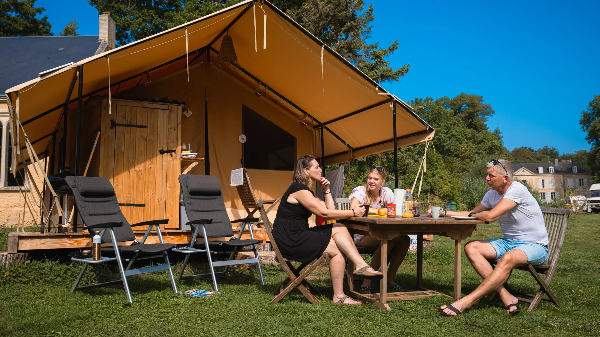 Glamping All in One au bord du lac