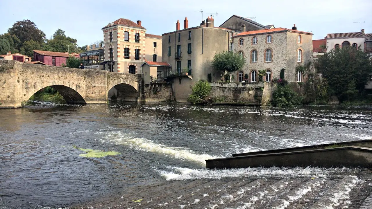 Clisson pied du chateau