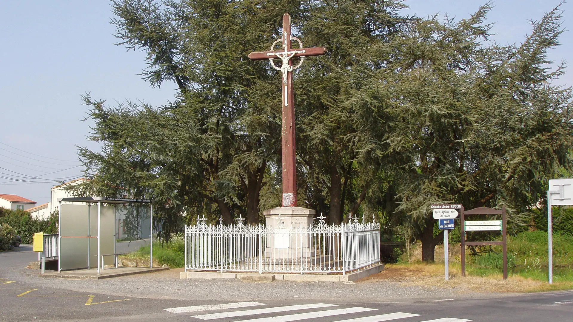 Croix André Ripoche Bas Briacé-lelandreau-44-levignoblenantes-tourisme