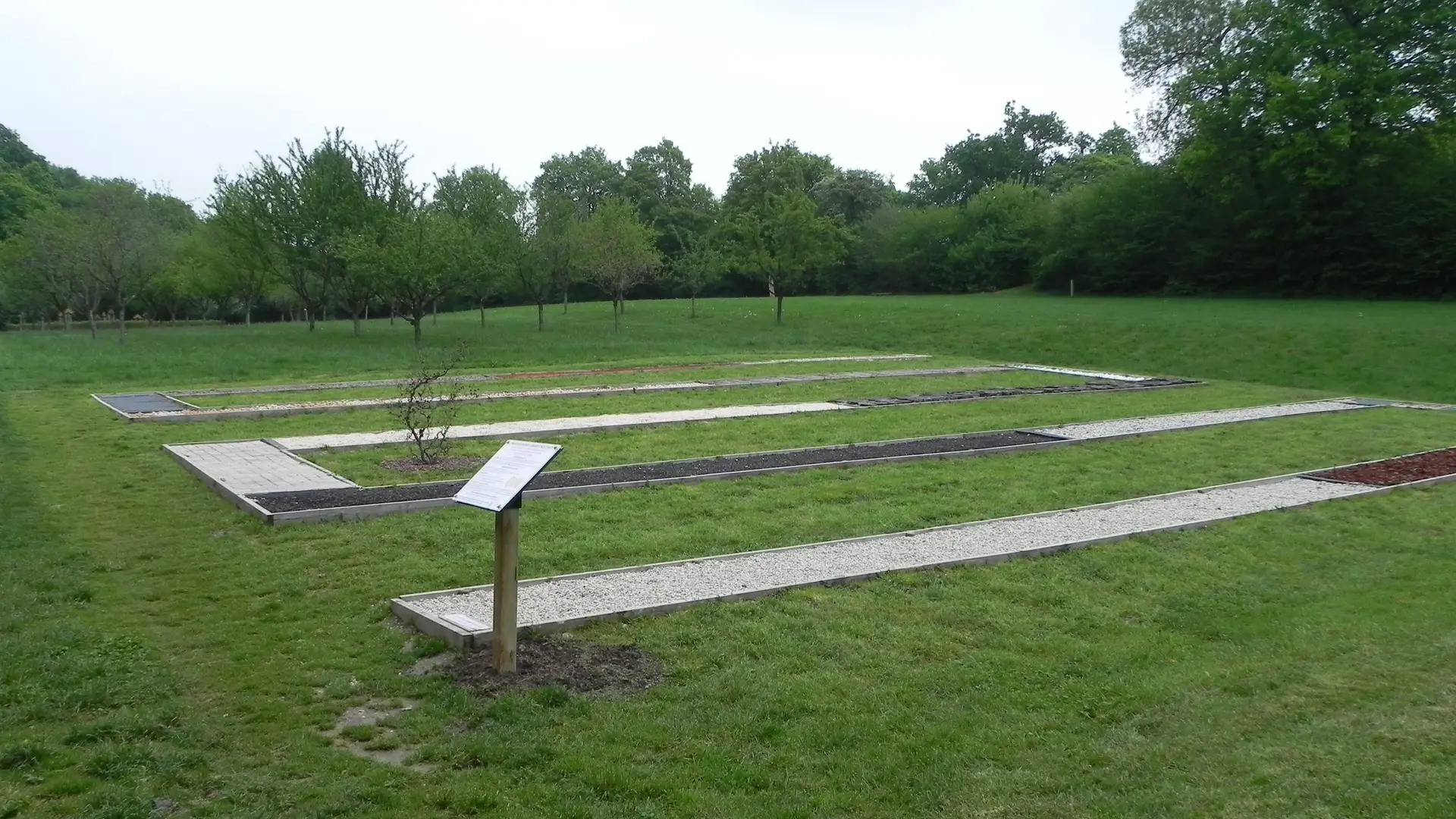 Sentier des Vanupieds au Domaine du Gasseau