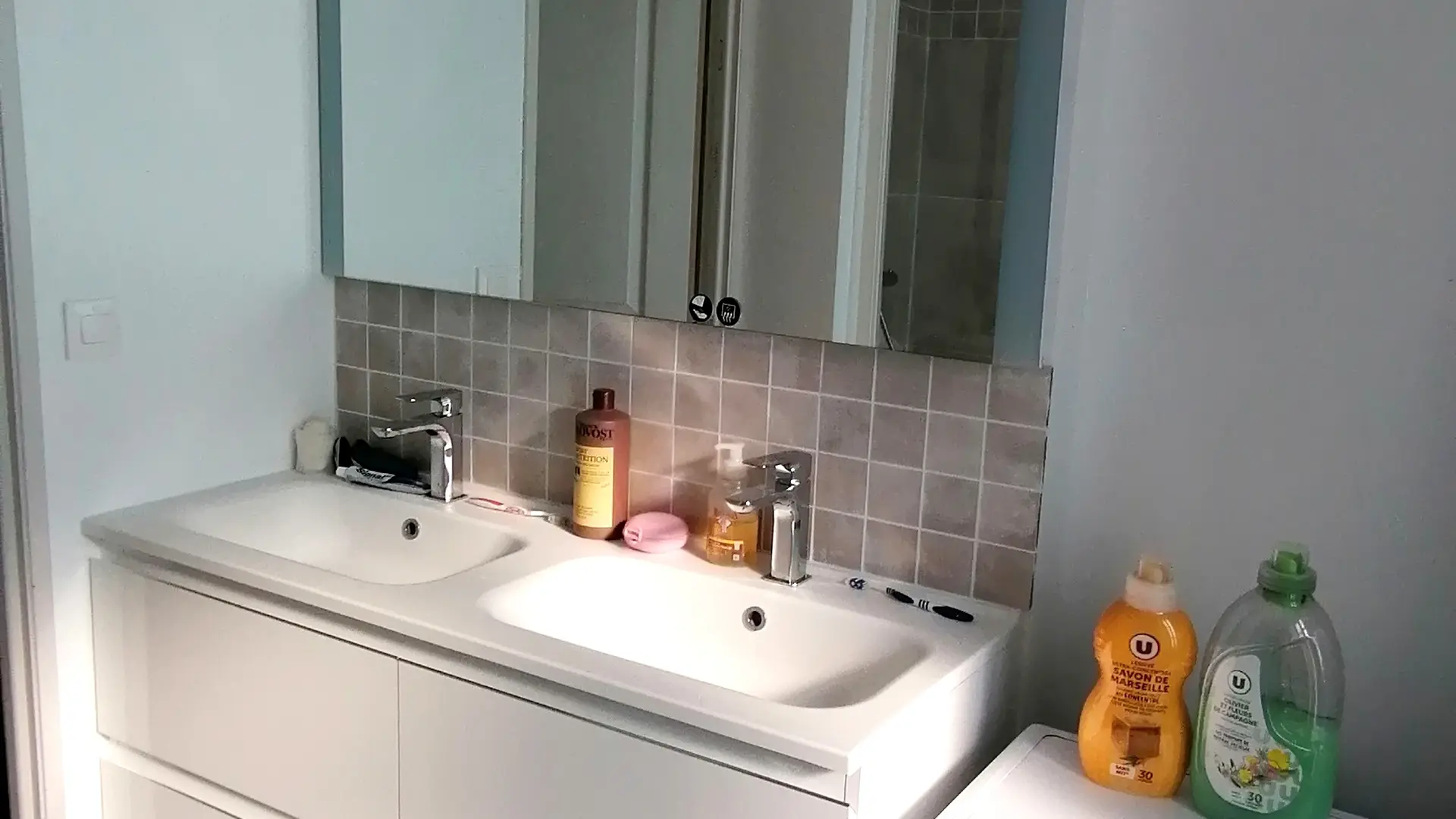 Meublé Beauregard - Fresnay-sur-Sarthe - salle de douche