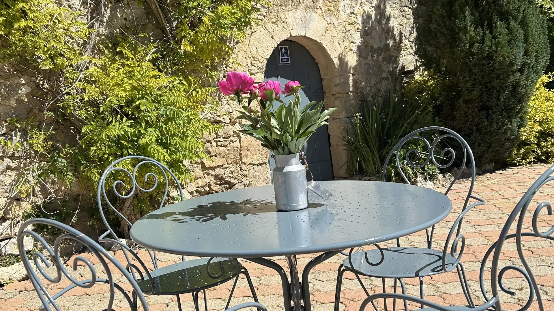 Gîte de Neufontaine - Thoiré-sous-Contensor - extérieur