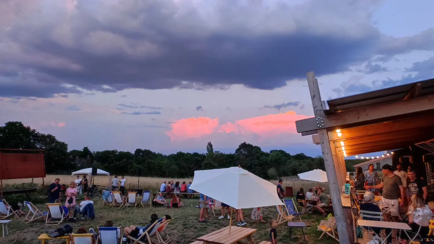 GUINGUETTE LA HUCHETTE 2