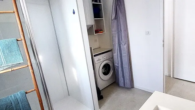 H49G030625_68308f170637d