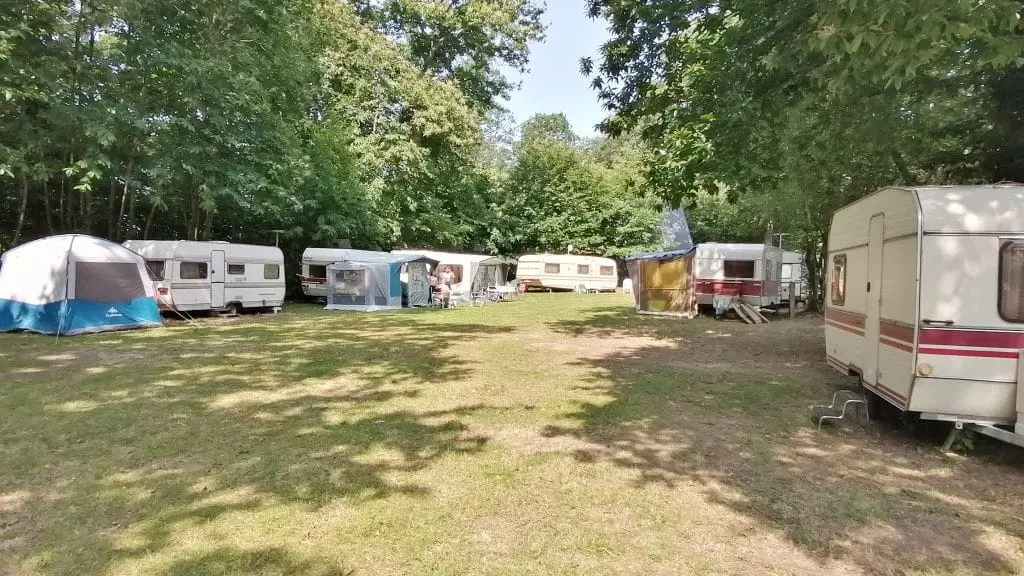 emplacements ombragés ou ensoleillés