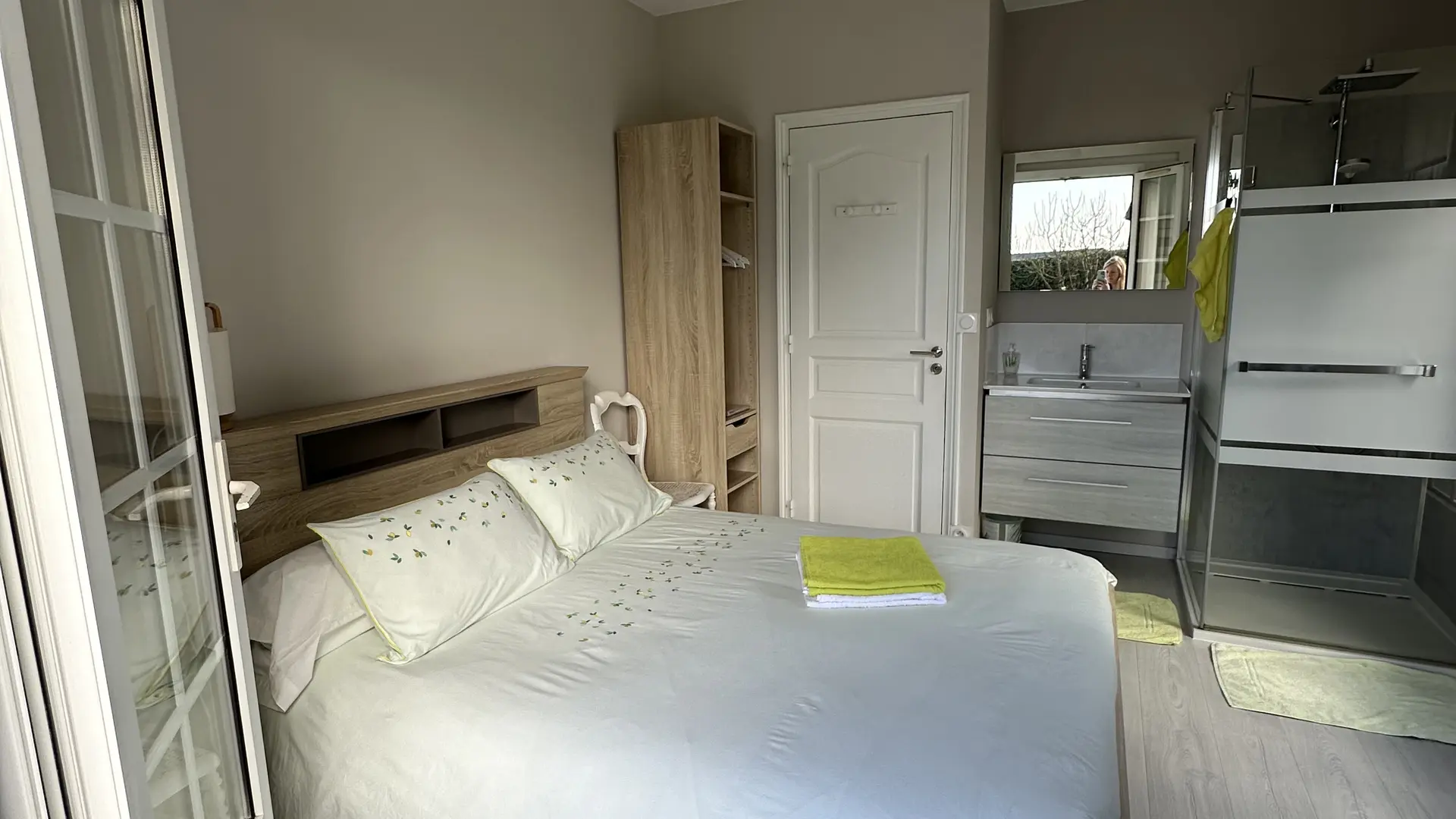 Chambre la Rez de Jardin avec entrée indépendante