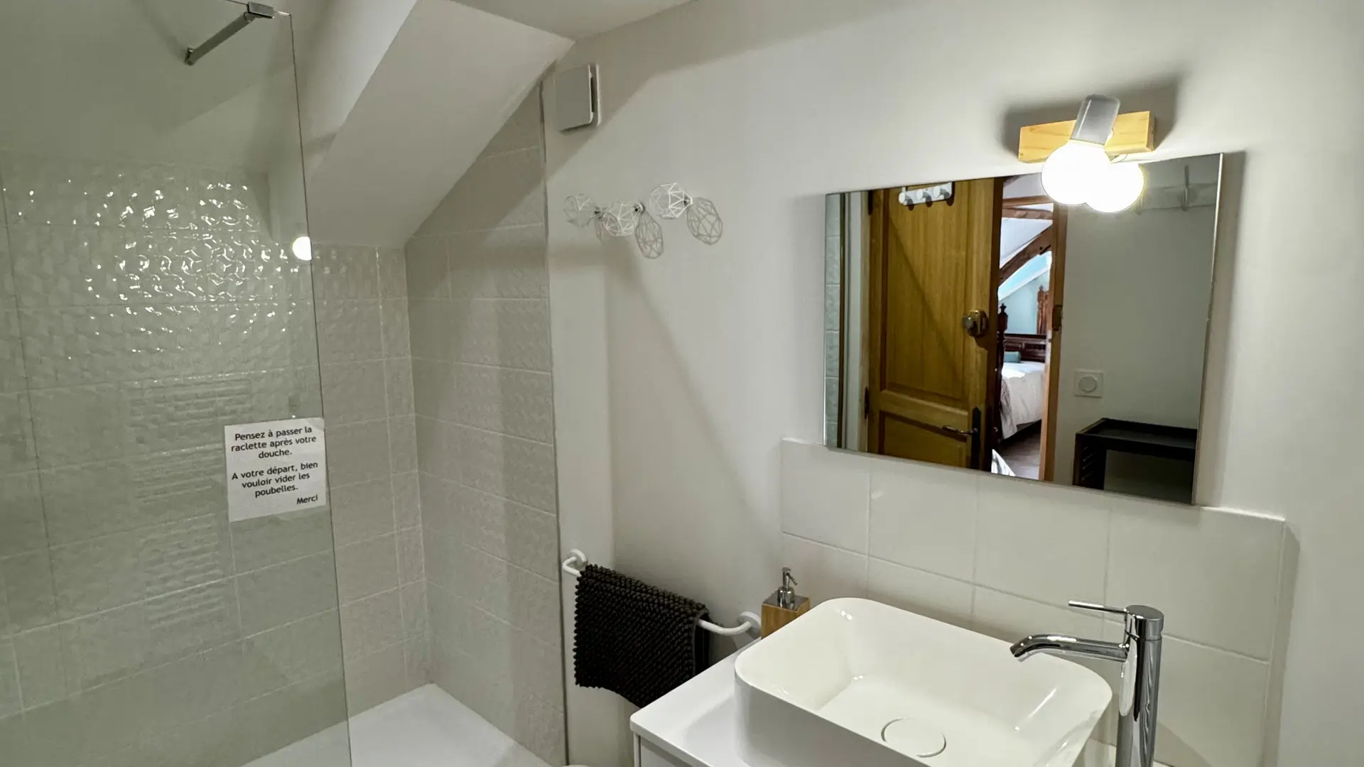 Gite du Four è Salle de bain