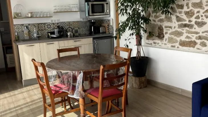 Le Pressoir du Meunier-pièce de vie et cuisine