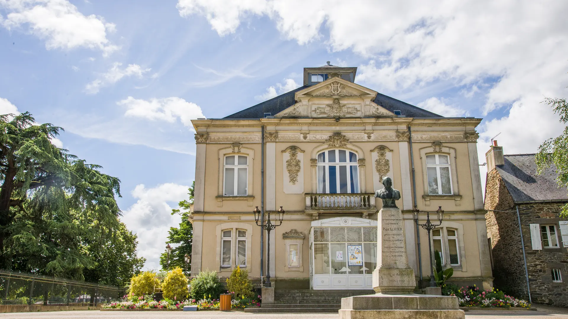 THEATRE DE MAYENNE