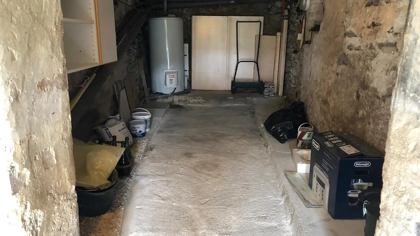 Meublé Le Nid Douillet - Douillet-le-Joly - garage à vélo