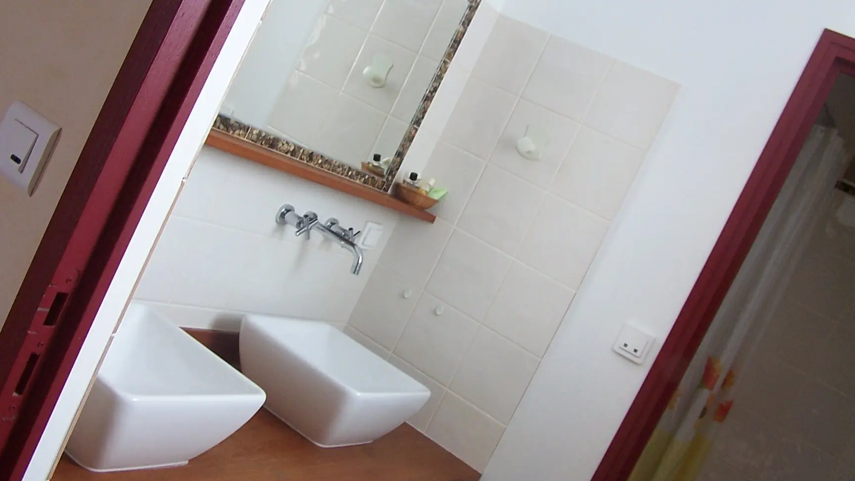 Gîte Le Pressoir - Sanitaires salle de douche RdC