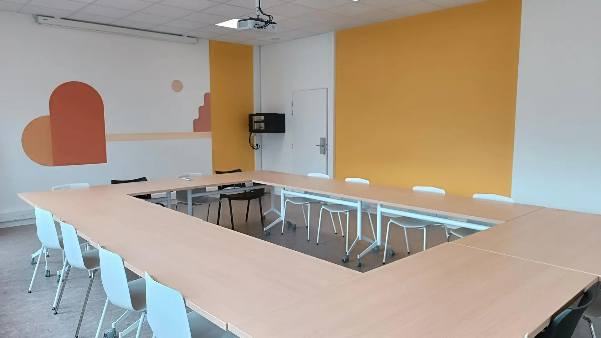 Salle Le Groupe - 16 pers. - 45m²