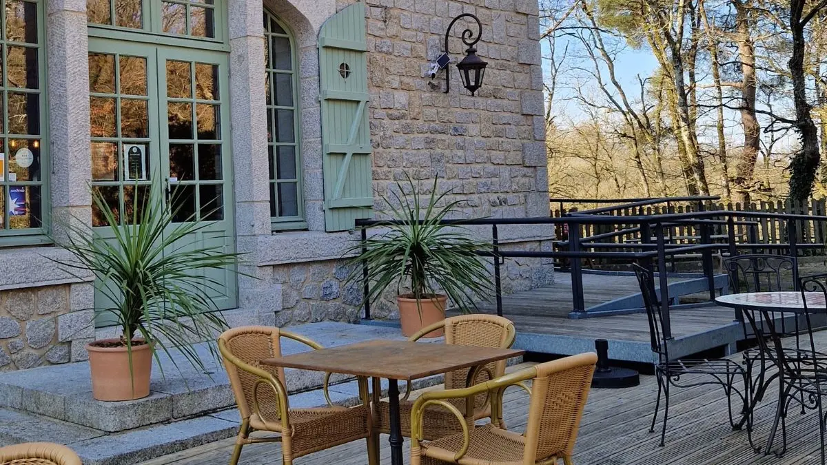 Restaurant La Maison du Gasseau - Saint-Léonard-des-Bois - terrasse