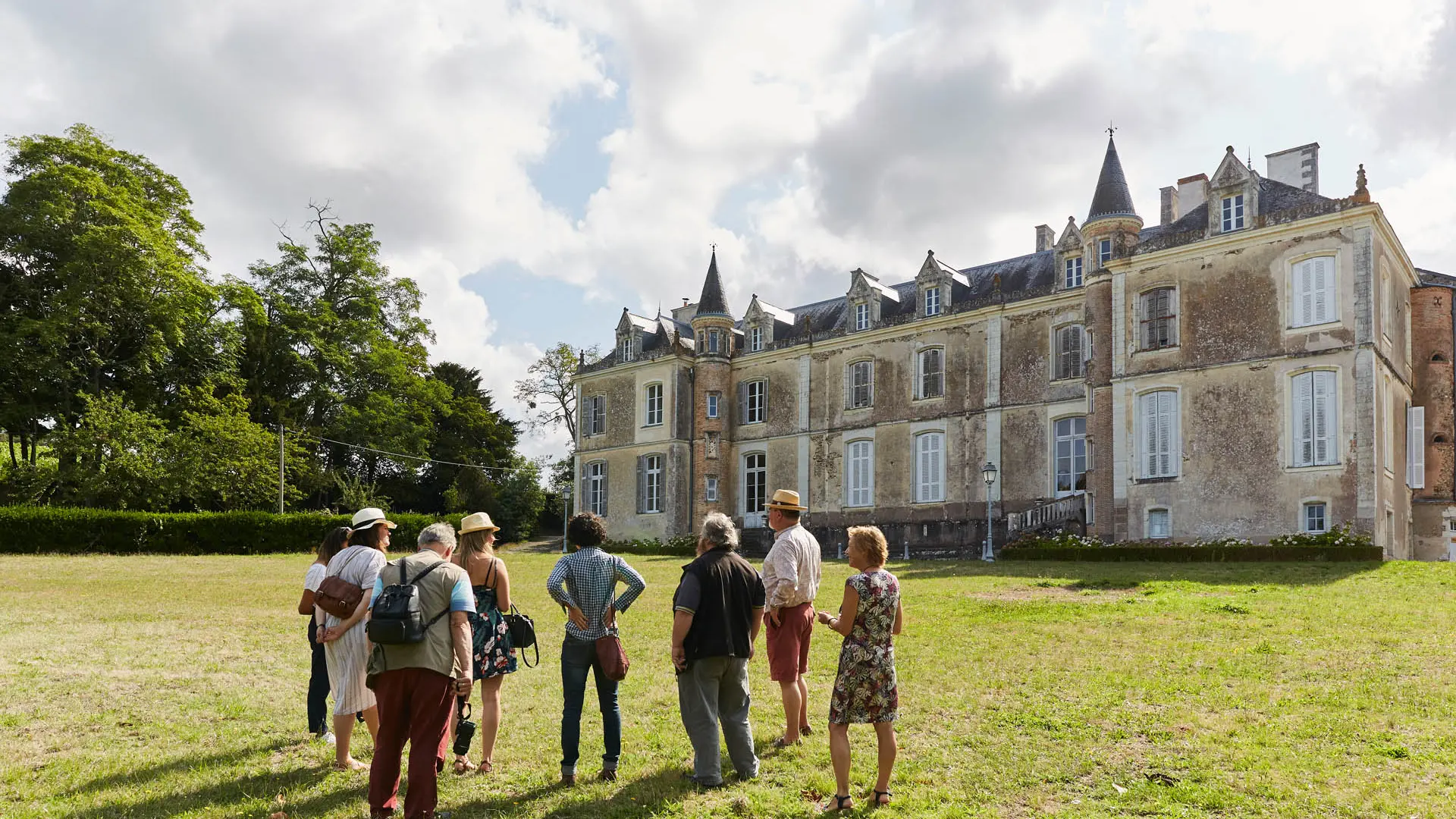 chateau-du-coing-Facade principale-st-fiacre-44